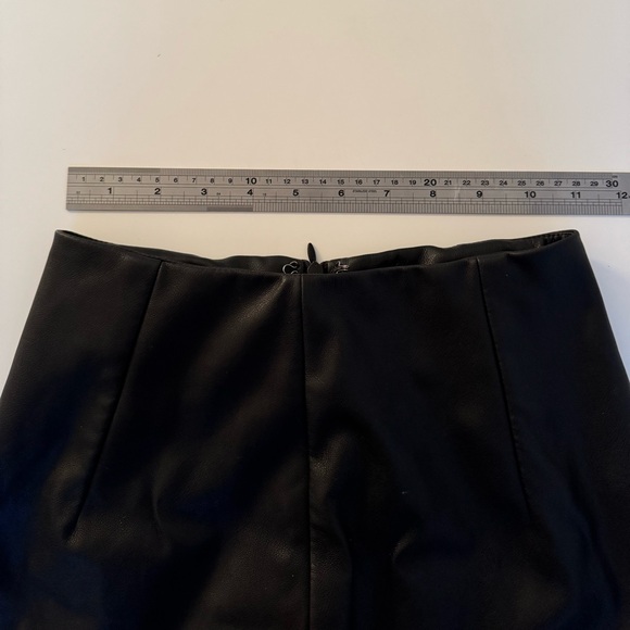 Oak and Fort Faux Leather Mini Skirt - Picture 7 of 9